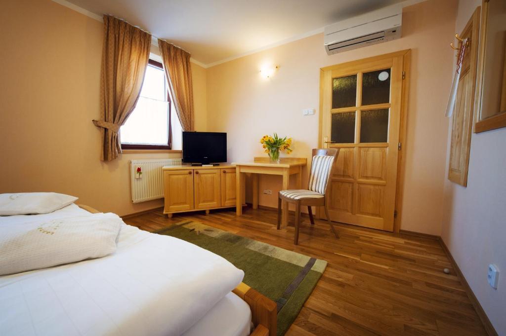 Hotel Karpatsky Dvor Lozorno Pokoj fotografie